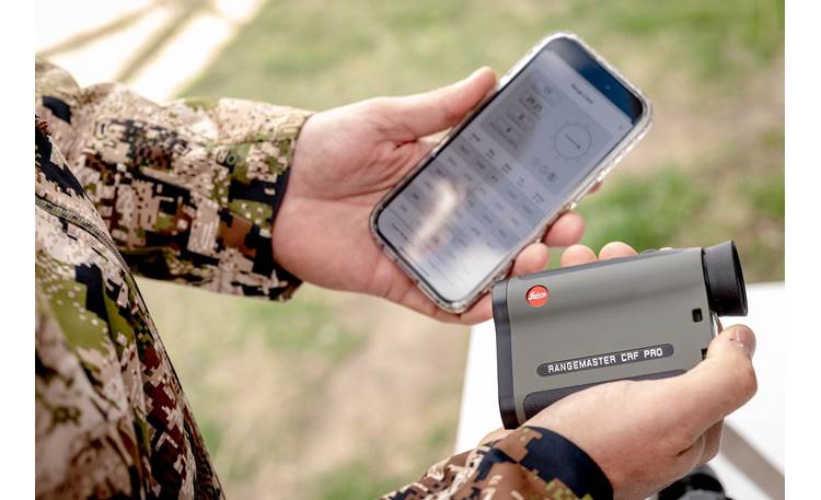 Leica Rangemaster CRF PRO Bluetooth connection to your smartphone