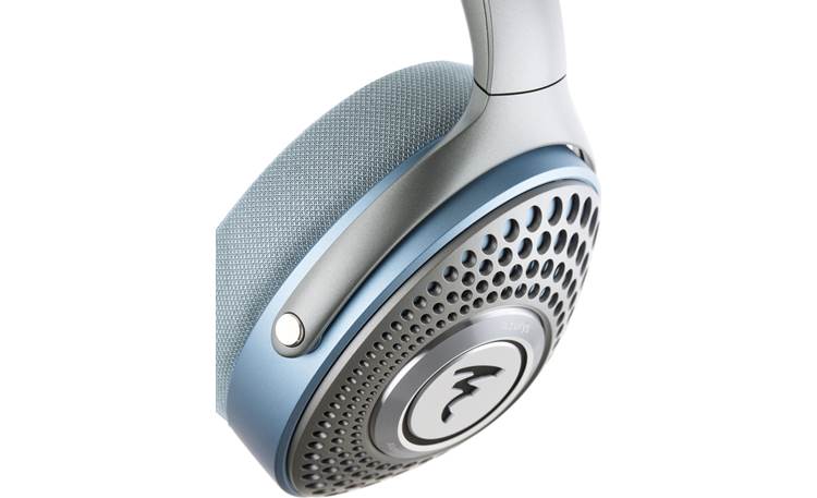 Focal Azurys Close-up of earcups