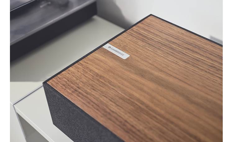 Cambridge Audio Evo One Beautiful real walnut wood finish