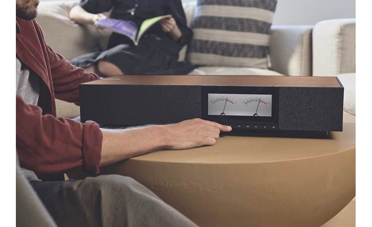 Cambridge Audio Evo One Set the screen to display VU meters