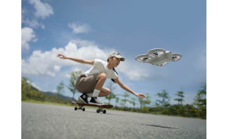 DJI Neo Automatically track moving subjects to capture the action up close and personal