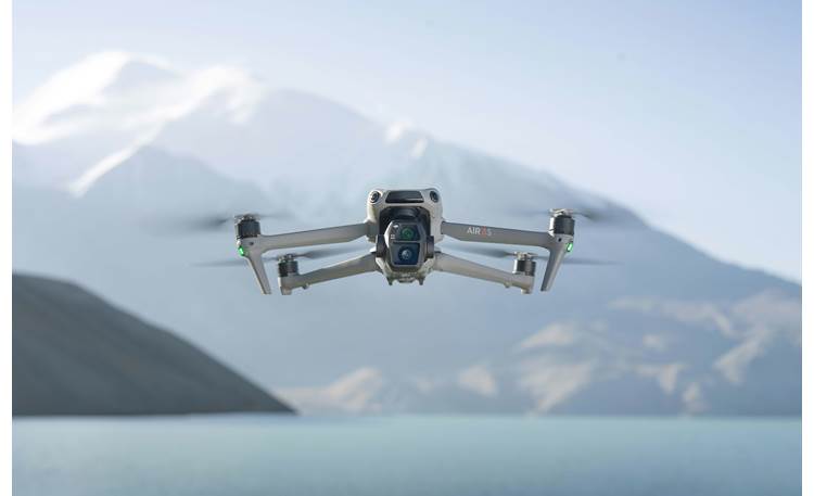 DJI Air 3S (with RC-N3) Wide-angle camera helps you capture beautiful landscapes