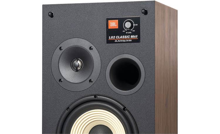 JBL L82 Classic MkII The high-frequency attenuator can be used to shape each speaker's sound and tailor it to your room
