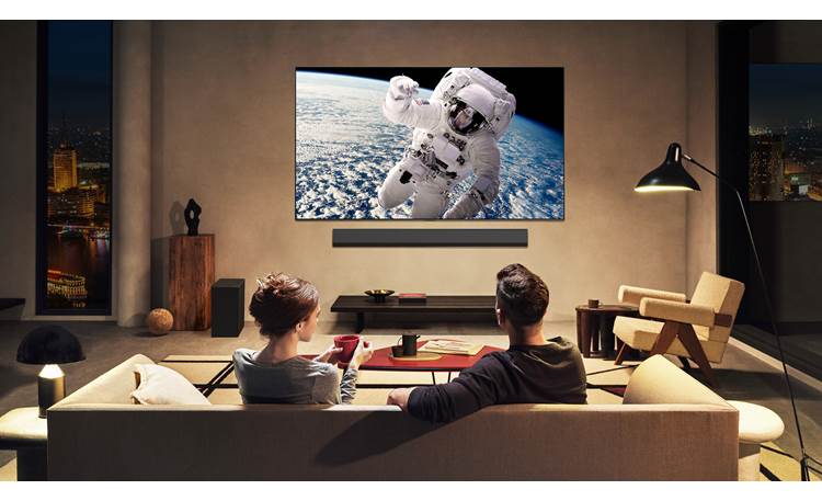 LG OLED55G5WUA Looks slick mounted on the wall