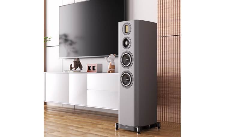 Wharfedale EVO 5.4 Integrated base with outrigger decoupling feet