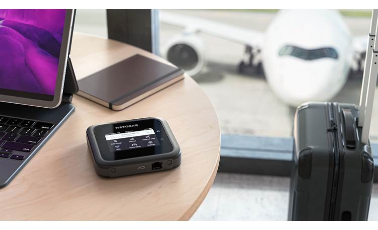 NETGEAR Nighthawk® M6 Pro Uses your 5G or 4G/LTE mobile data to generate fast, secure Wi-Fi 6E