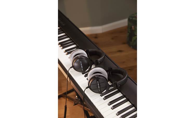 Beyerdynamic DT 770 Pro In studio setting