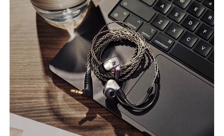 Sennheiser IE 200 (Silver Edition) Wired in-ear monitor headphones