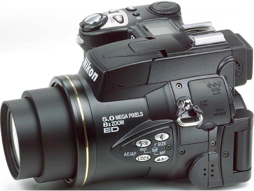 Nikon COOLPIX 5700 5-megapixel digital camera at Crutchfield