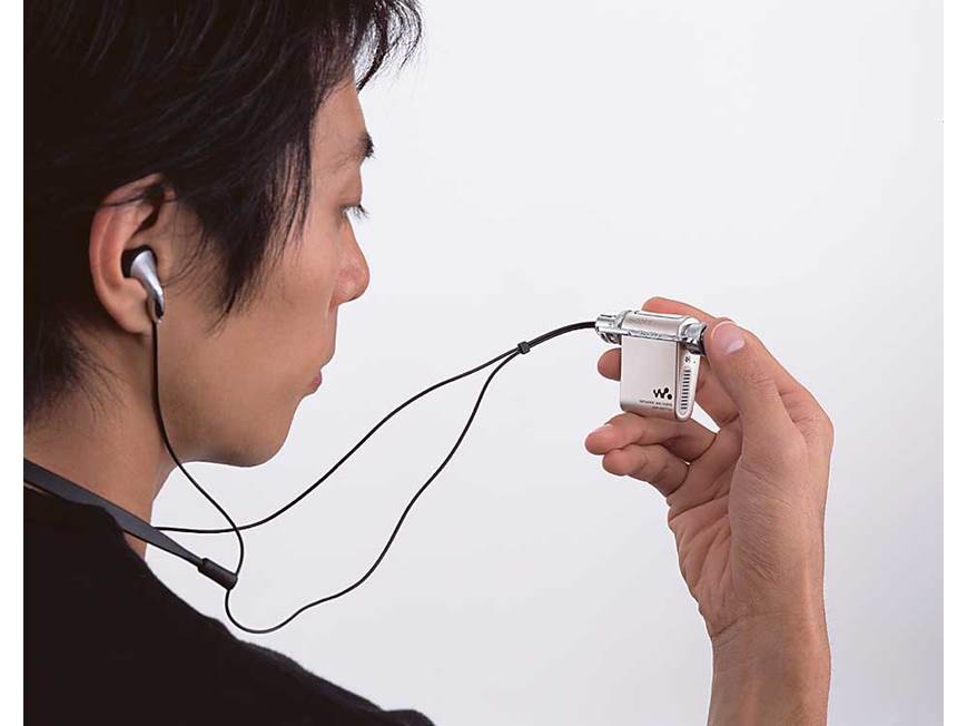 SONY デジタルオーディオプレーヤー NW-MS70Dシルバー Sony NW-MS70D Network Walkman® at Crutchfield