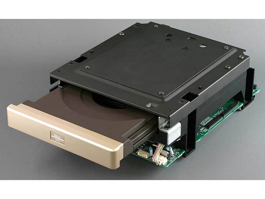 Denon DVD-3910 (Black) Universal DVD/CD/SACD/DVD-Audio player with