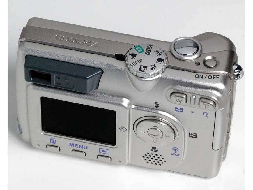 Nikon COOLPIX 5200 5.1-megapixel digital camera at Crutchfield