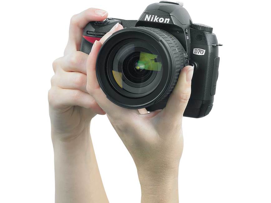Nikon D70 Kit 6-megapixel digital SLR camera at Crutchfield