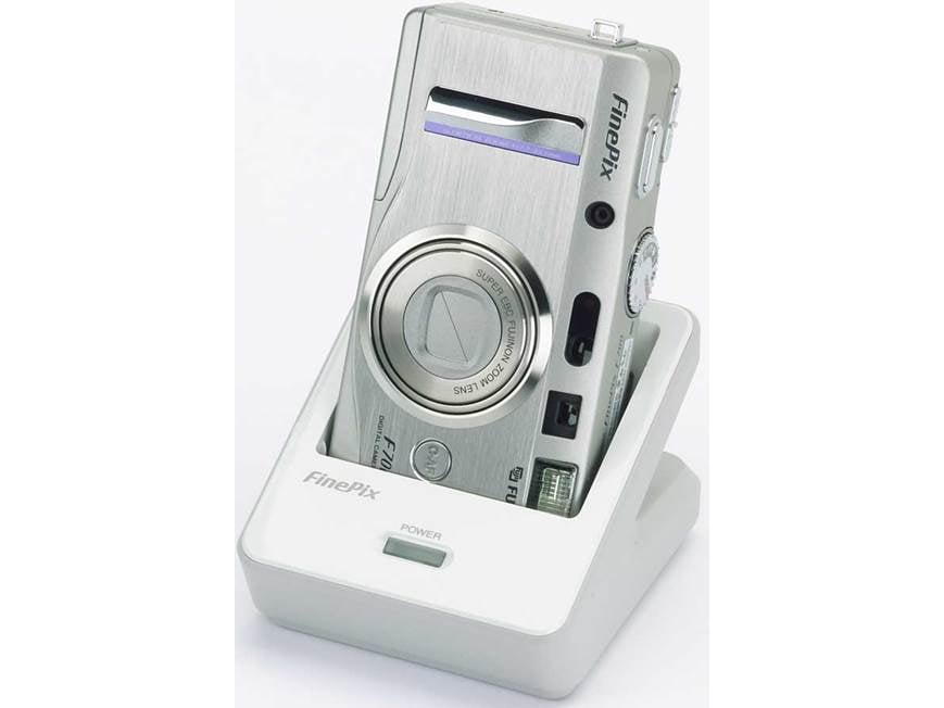 Fujifilm FinePix F700 6-megapixel digital camera at Crutchfield