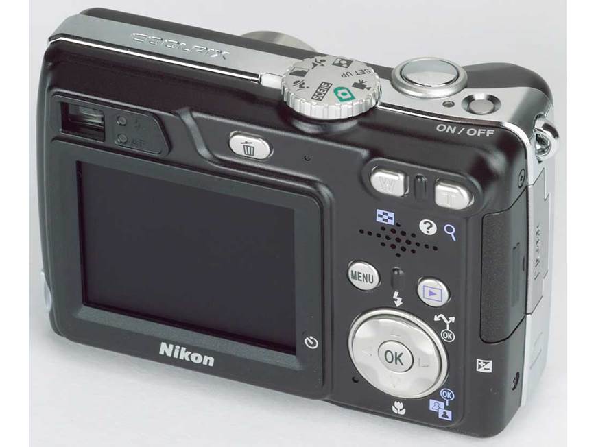 Nikon Coolpix 7900 7.1-megapixel digital camera at Crutchfield