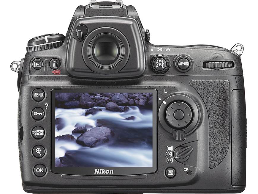 Nikon D700 Kit 12.1-megapixel digital SLR camera with 24-120mm VR