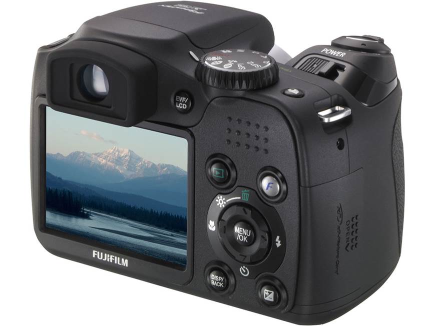 Fujifilm FinePix S700 7.1-megapixel digital camera with 10X