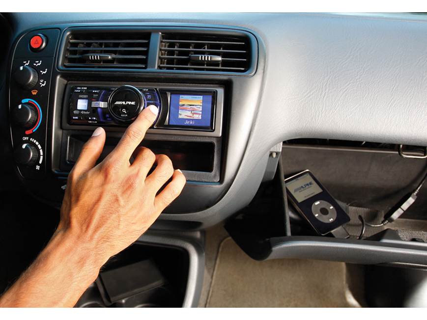 Alpine iDA-X100 Digital media receiver at Crutchfield