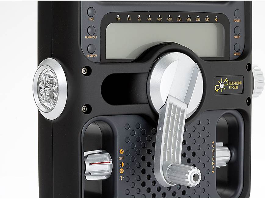 Etón Solarlink FR500 Hand-cranked, solar-powered emergency radio
