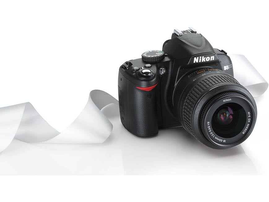 Nikon D3000 Kit 10.2-megapixel digital SLR camera with 18-55mm