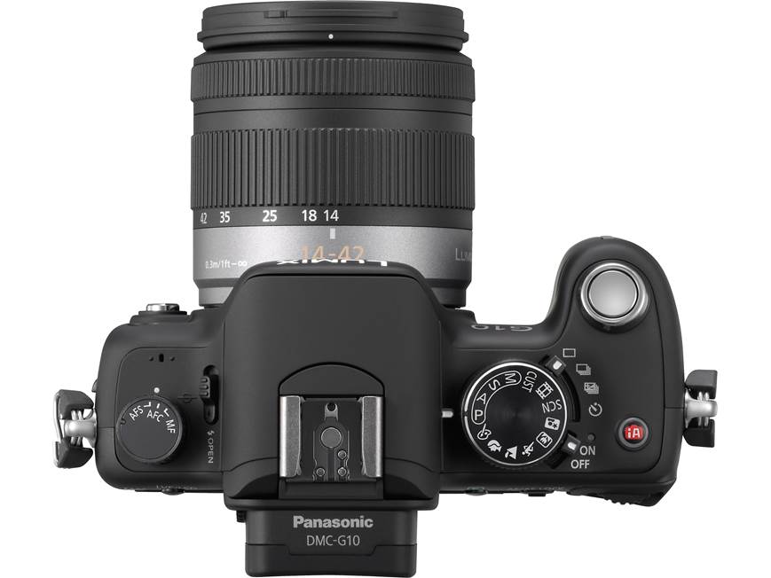 Panasonic DMC-G10K 12.1-megapixel digital camera with 14-42mm