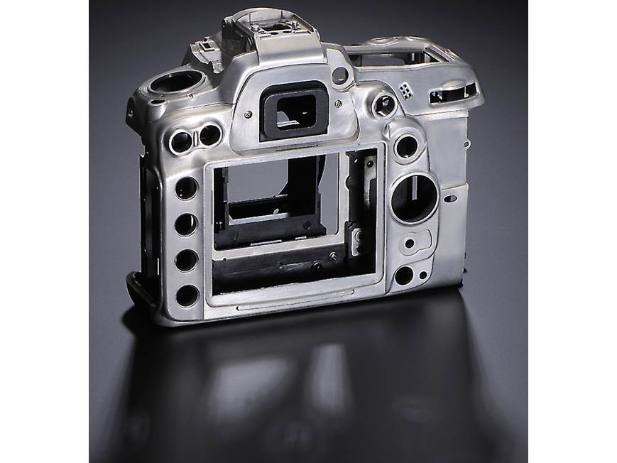 Nikon D7000 (no lens included) 16.2-megapixel digital SLR camera