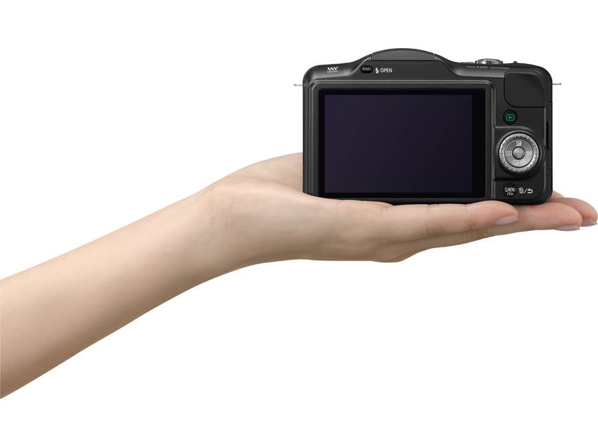 ★極美品★Panasonic LUMIX GF-3 ブラック 元箱付き#1128 Panasonic Lumix DMC-GF3 Digital Camera with 14mm Lens DMC-GF3CK