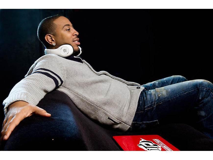 Soul by Ludacris SL150 (White and black) Portable, folding on-ear