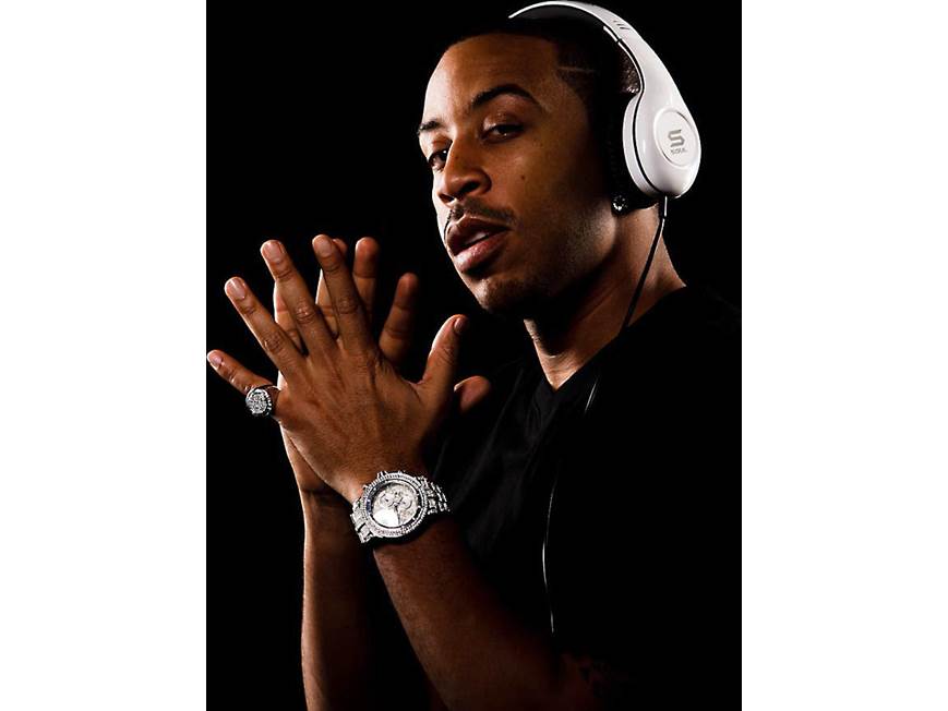 Soul by Ludacris SL150 (White and black) Portable, folding on-ear