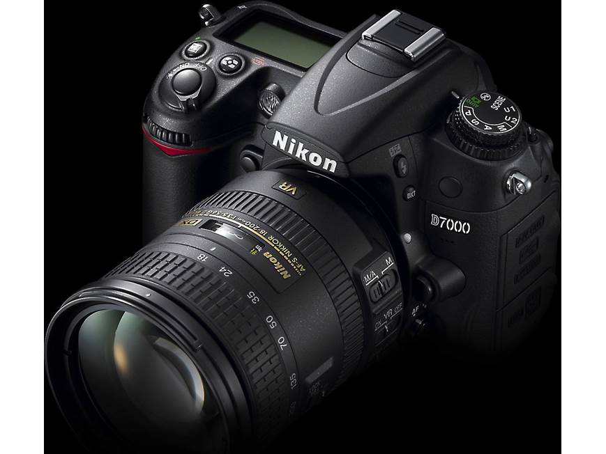 Nikon D7000 Long Zoom Kit 16.2-megapixel digital SLR camera with
