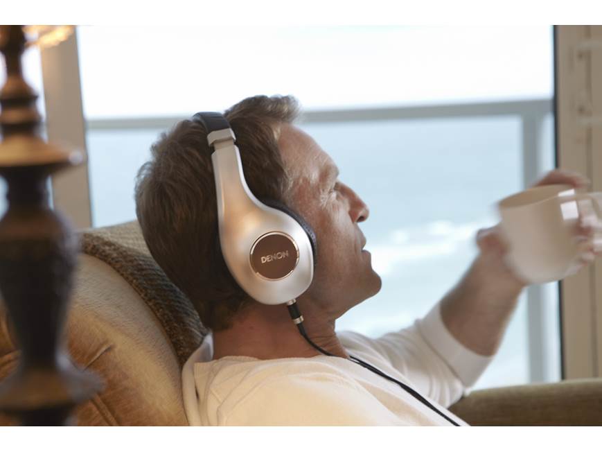 Denon AH-D7100 Music Maniac™ Artisan Stereo headphones at Crutchfield
