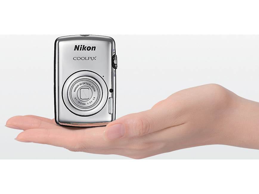 Nikon Coolpix S01 (Silver) Ultra-compact 10.1-megapixel digital