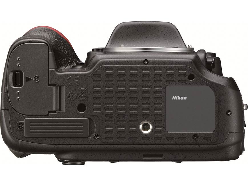 Nikon D600 with 3.5X Zoom Lens 24.3-megapixel full-frame sensor