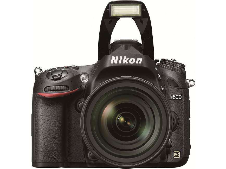 Nikon D600 with 3.5X Zoom Lens 24.3-megapixel full-frame sensor