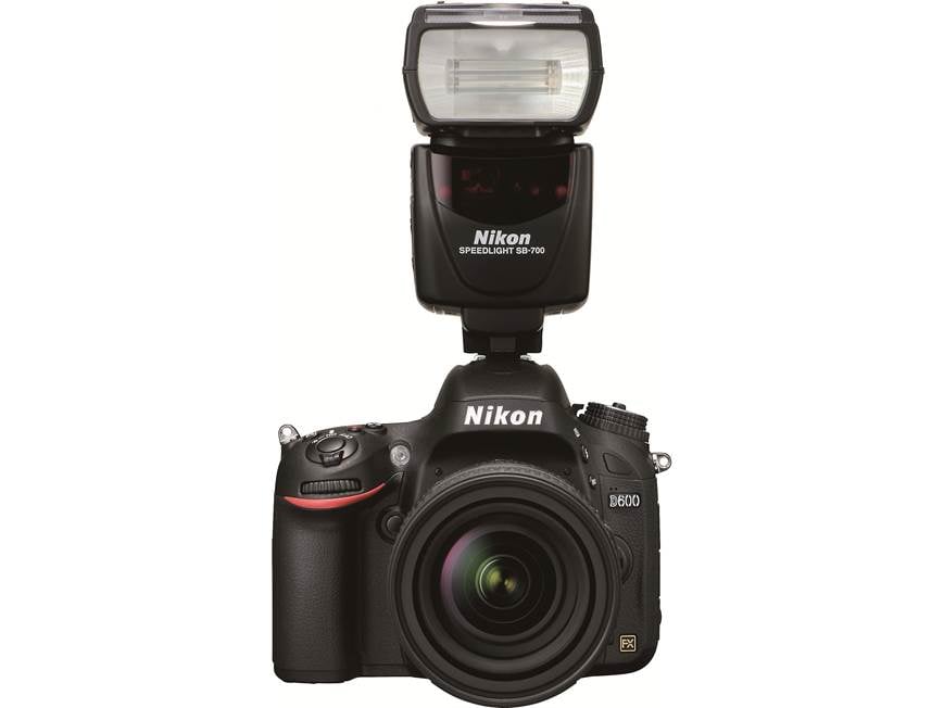 Nikon D600 with 3.5X Zoom Lens 24.3-megapixel full-frame sensor