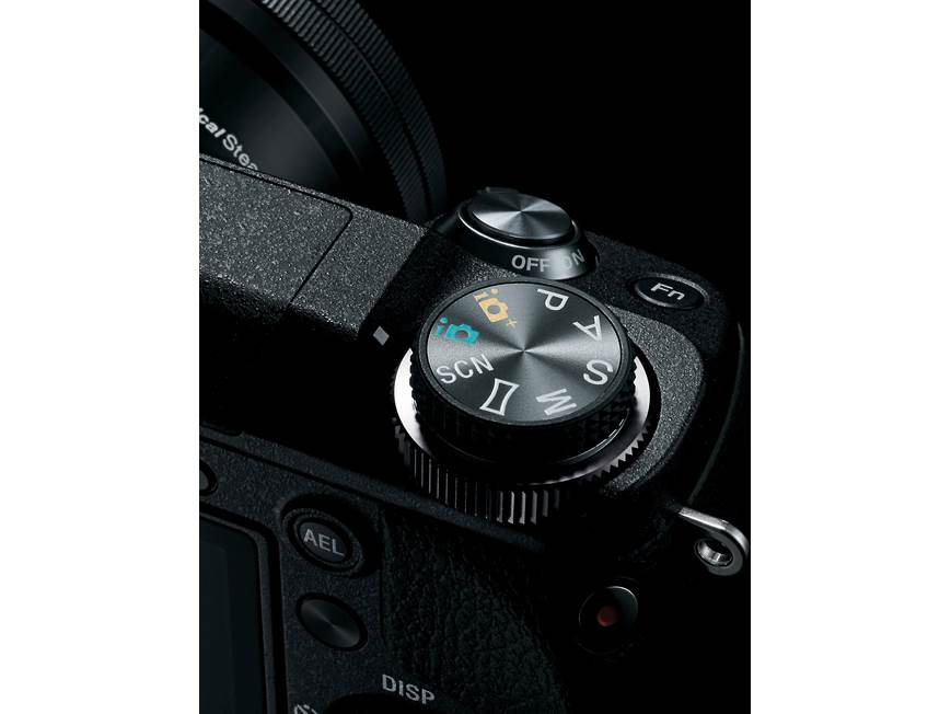 Sony Alpha NEX-6 (no lens included) 16-megapixel digital camera