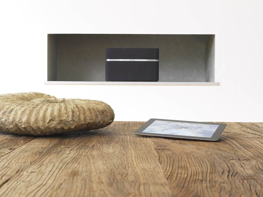Bowers & Wilkins A7 Powered speaker system with Apple® AirPlay