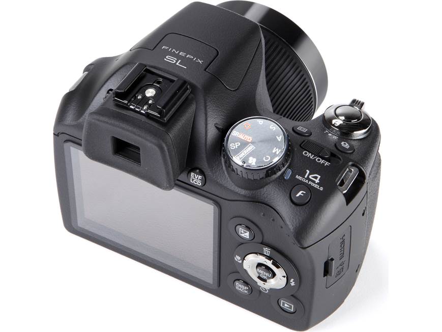 Fujifilm FinePix SL260 Bundle 14-megapixel, 26X high-zoom digital