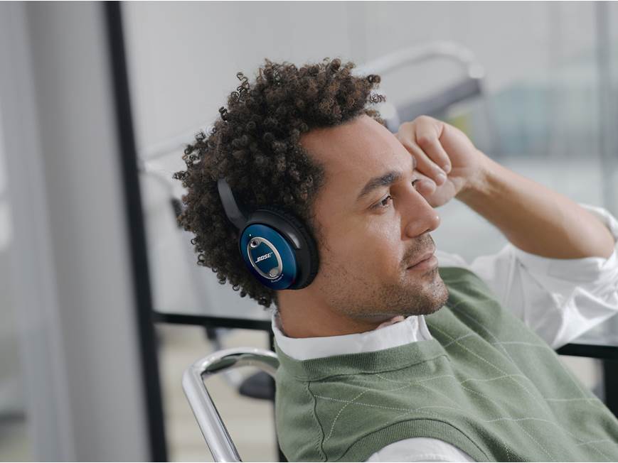 Bose® QuietComfort® 15 Acoustic Noise Cancelling® headphones