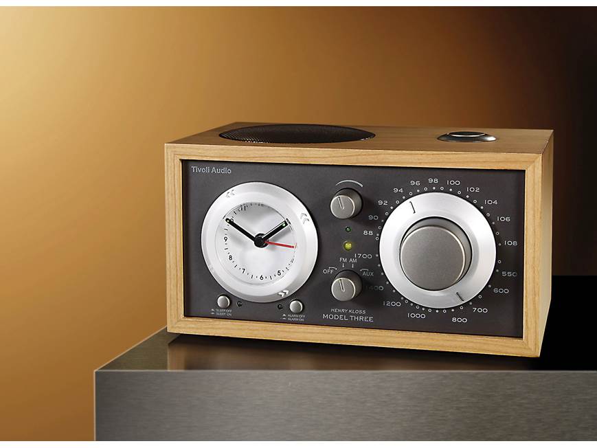 【希少】チボリオーディオ HENRY KLOSS MODEL THREE ラジオ Tivoli Audio Model 3 Henry Kloss clock radio at Crutchfield