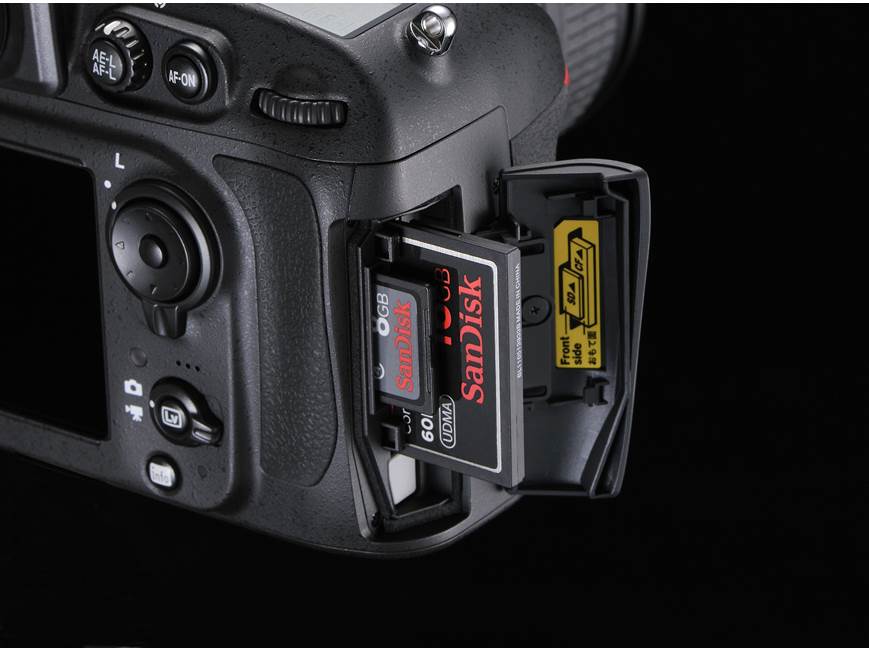 Nikon D800 (no lens included) 36-megapixel full-frame sensor