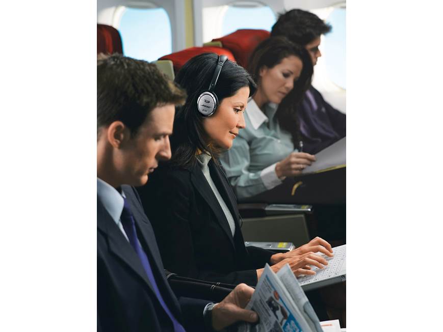 Bose® QuietComfort® 3 Acoustic Noise Cancelling® headphones at