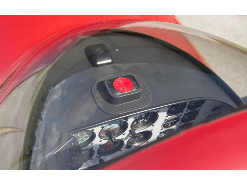 Dual SkyPro XGPS160 Universal Bluetooth® GPS receiver for portable