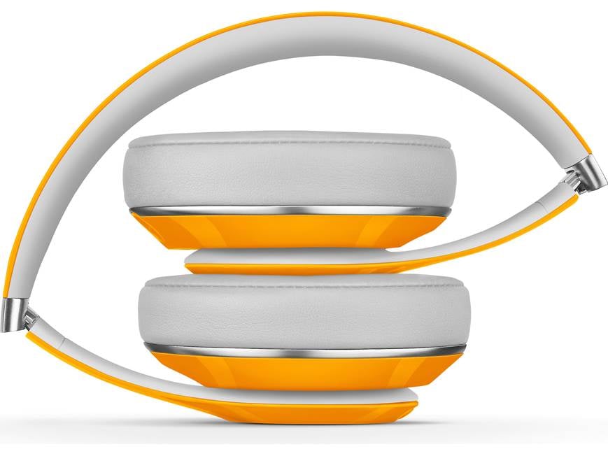 Beats by Dr. Dre Studio オレンジヘッドフォン Beats by Dr. Dre™ Studio™ (Orange) Over-Ear Headphone (Orange) at