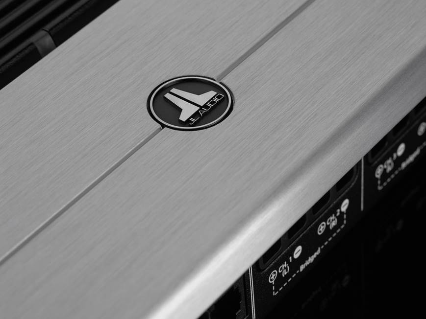 JL Audio XD600/6v2 カーアンプ 極美品 JL Audio XD600/6V2 6 channel