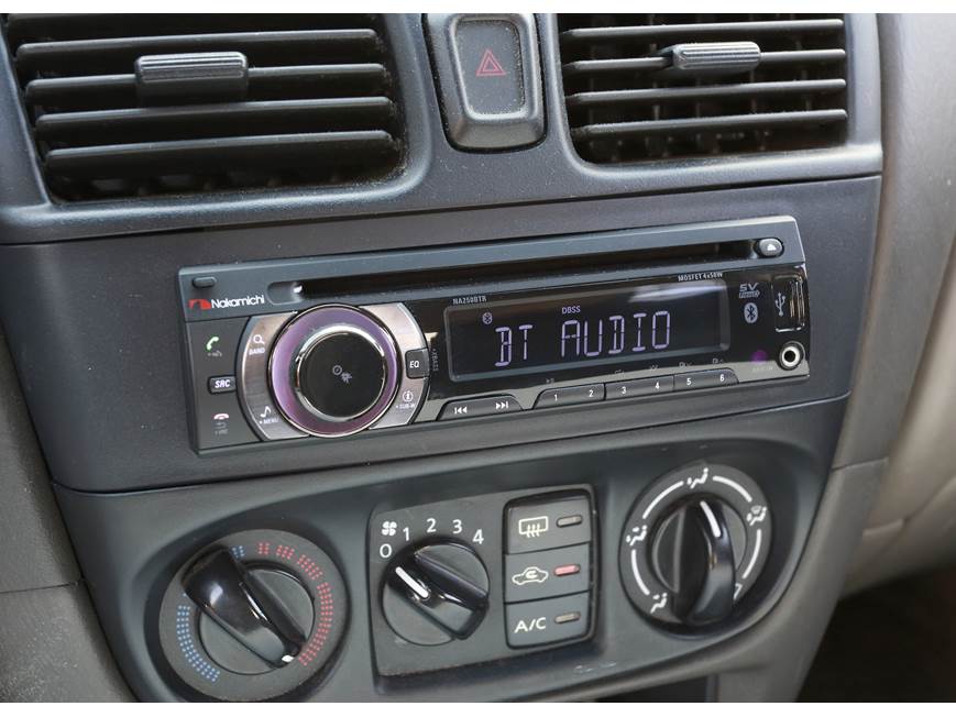 ミ*ナ様 ☆intercord japan RADIO SAMPLER☆ Nakamichi NA250BTR CD receiver at Crutchfield