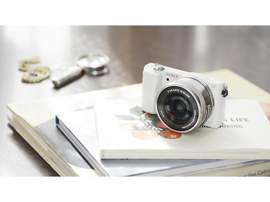 SONY　α5000　ホワイト Amazon.com : Sony Alpha a5000 20.1MP SLR Camera (White) : Electronics