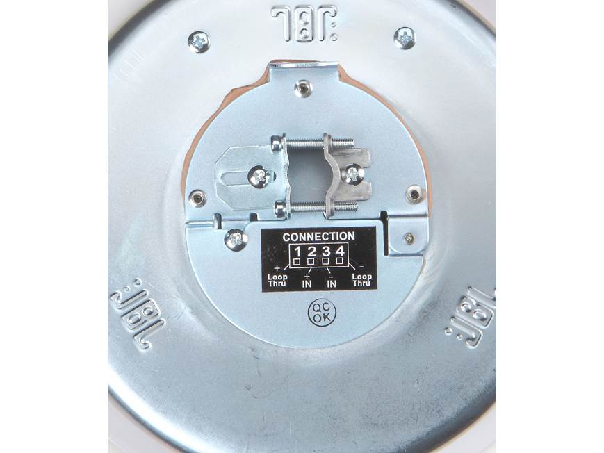 JBL Control 24CT vs JBL Control 26CT
