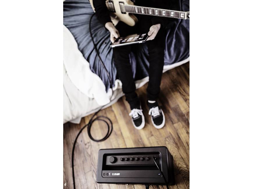 Line 6 AMPLIFi™ 75 75-watt guitar amplifier/Bluetooth® speaker at