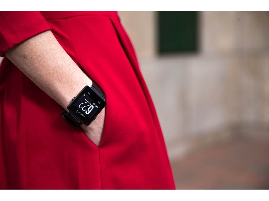 Garmin vivoactive™ (Black) GPS smartwatch (Black) at Crutchfield